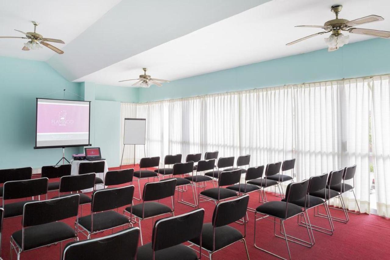 Hotel Flamingo Irapuato Ngoại thất bức ảnh