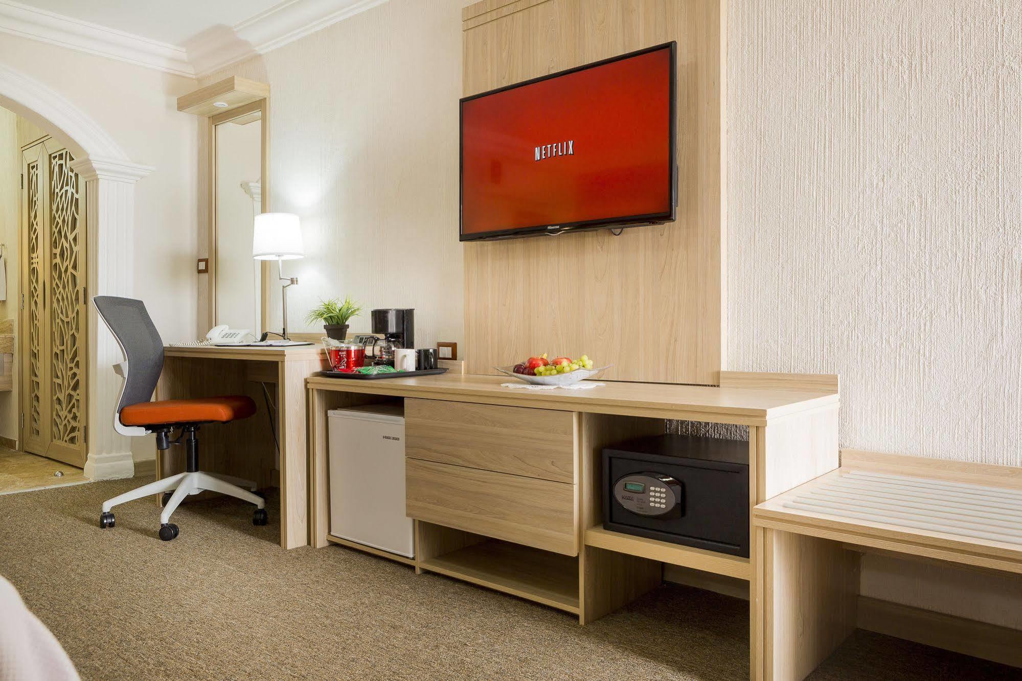 Hotel Flamingo Irapuato Ngoại thất bức ảnh