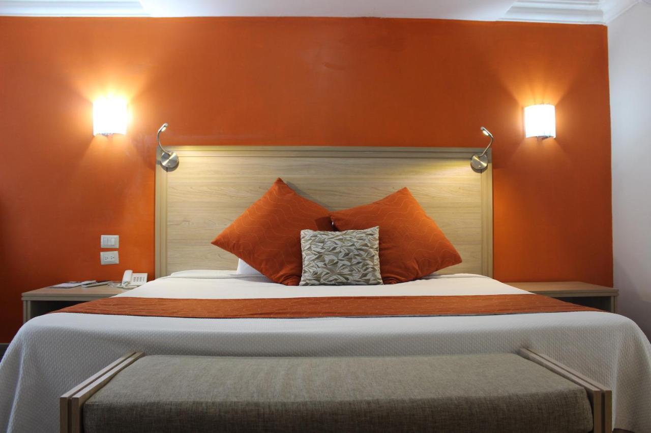Hotel Flamingo Irapuato Ngoại thất bức ảnh