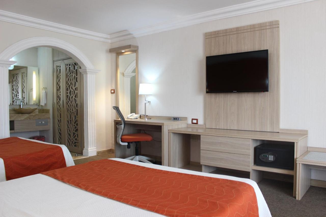 Hotel Flamingo Irapuato Ngoại thất bức ảnh